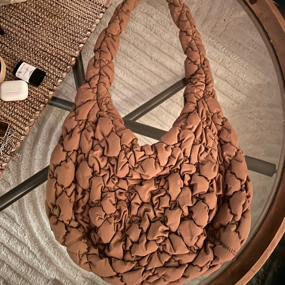 Babaton Handbags - Aritzia Babaton Tan Curator Bigger Bag NWOT